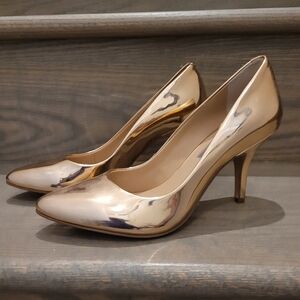 INC International Concepts Gold Tone Heels Shoes US 5.5